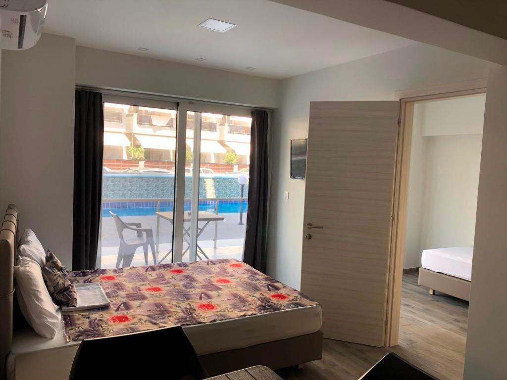 Red Luxury Aqua Aparthotel Paralia Katerinis Exterior photo